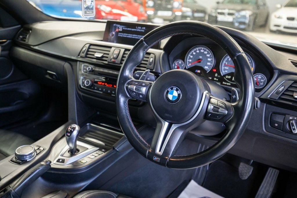 BMW M4 3L Null White
