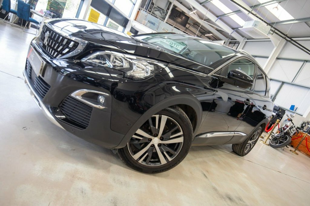Peugeot 3008 1.5L Allure KV69MXS Black #5