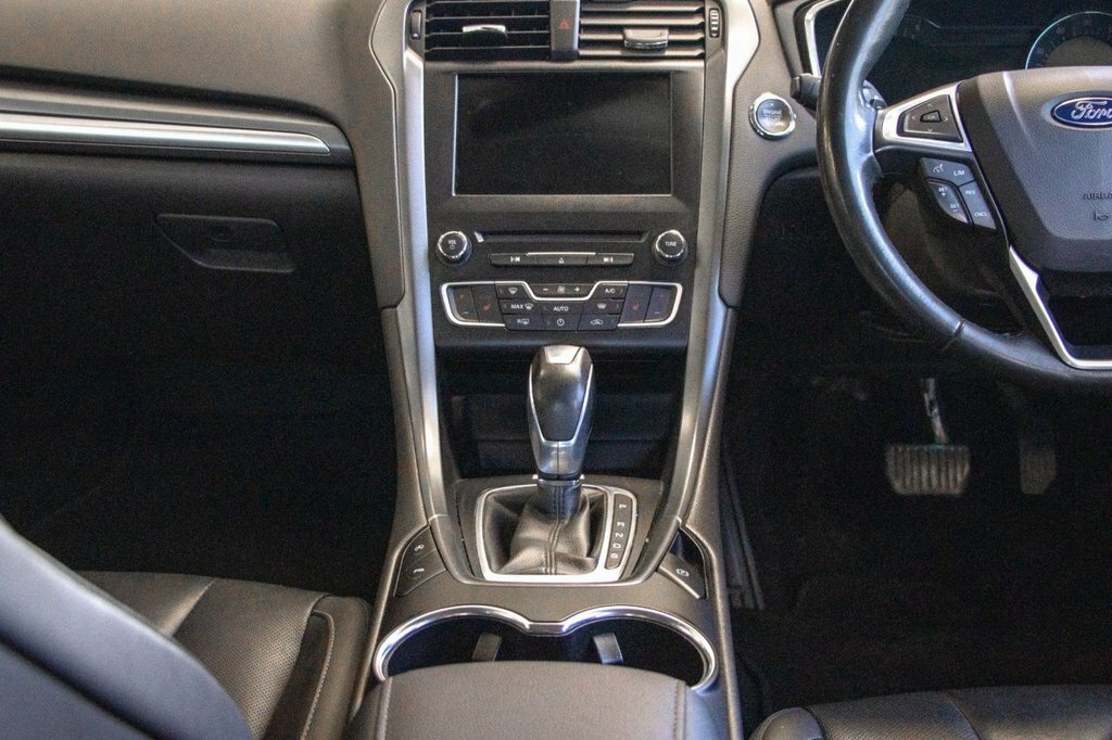 Ford Mondeo 2L Titanium Blue #2