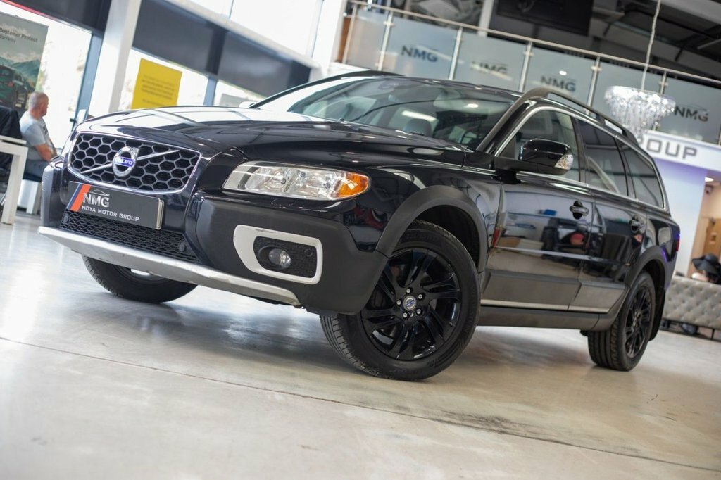 Volvo XC70 2.4L Se Black #4