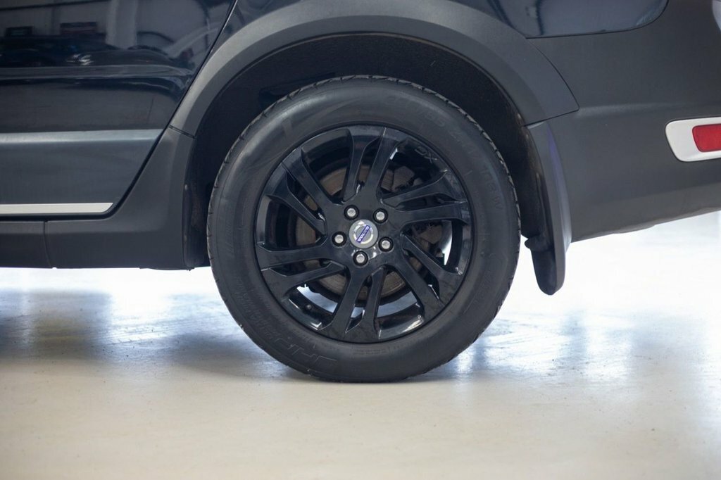 Volvo XC70 2.4L Se Black #5