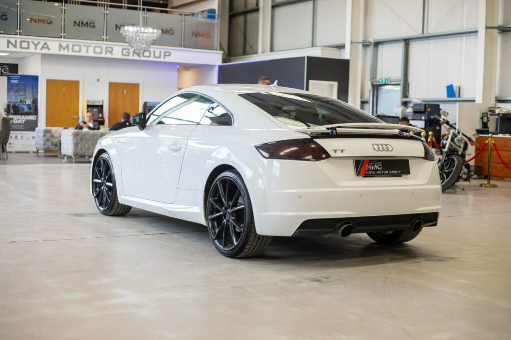 Audi TT 1.8L Black Edition MM17KWJ White #3