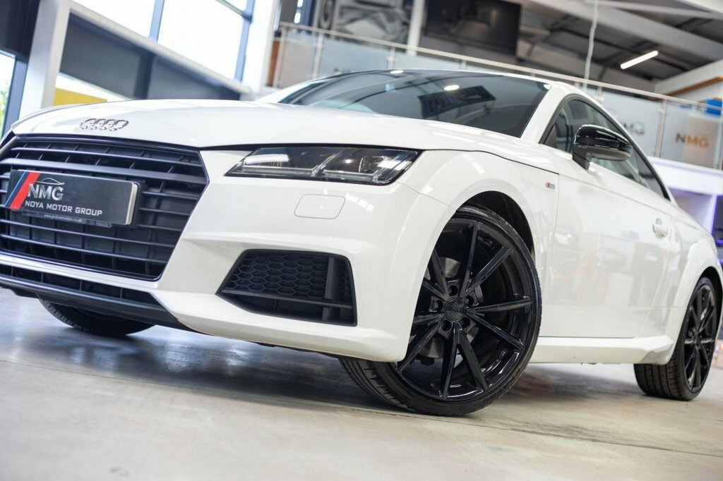 Audi TT 1.8L Black Edition MM17KWJ White #5