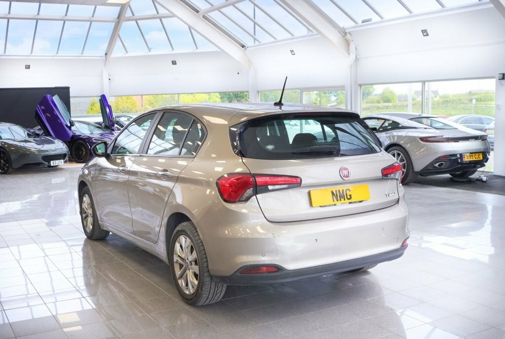 Fiat Tipo 1.6L Easy Plus Grey #4