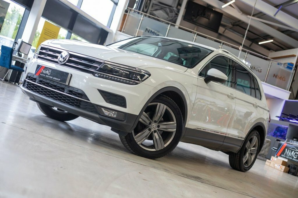 Volkswagen Tiguan 2L Sel DA67OAG White #5