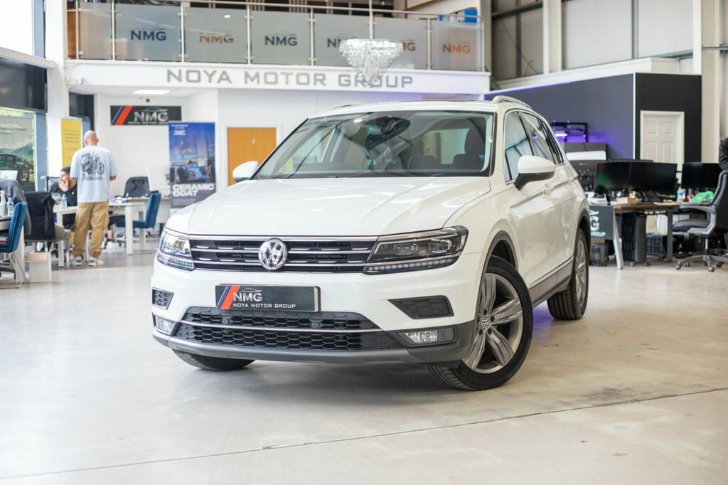 Volkswagen Tiguan 2L Sel DA67OAG White #4