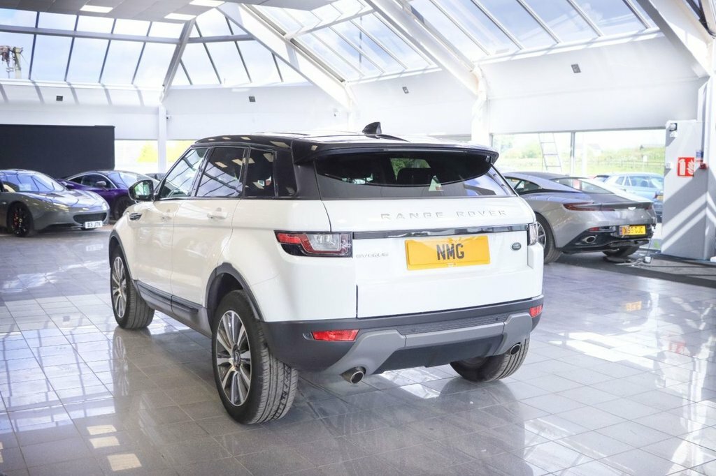Land Rover Range Rover Evoque 2L Se Tech NA66WOH White #5