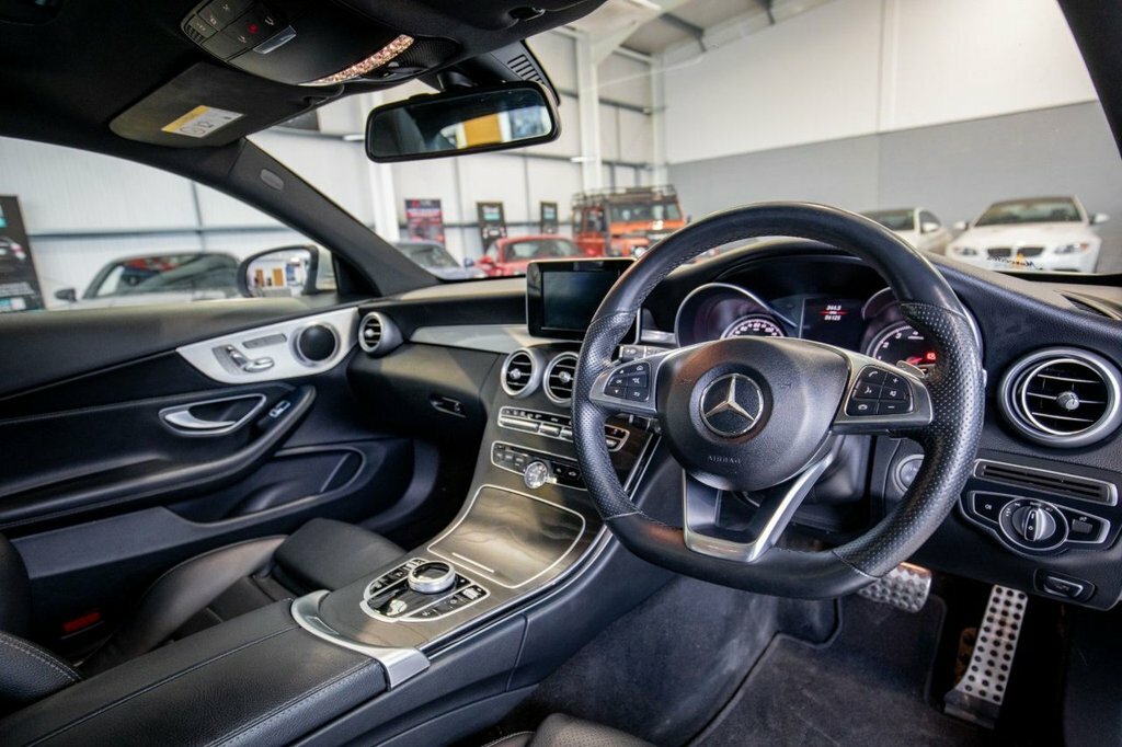 Mercedes-Benz C Class 2L Amg Line Silver
