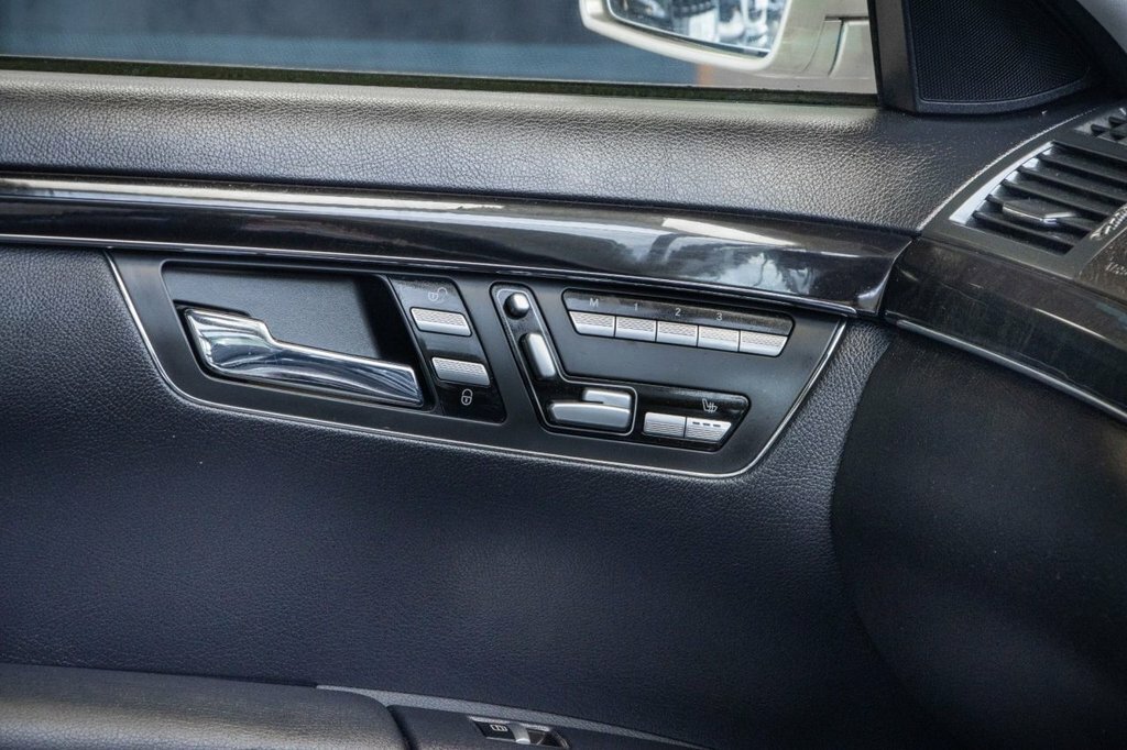 Mercedes-Benz S Class 4.7L Null Silver #3