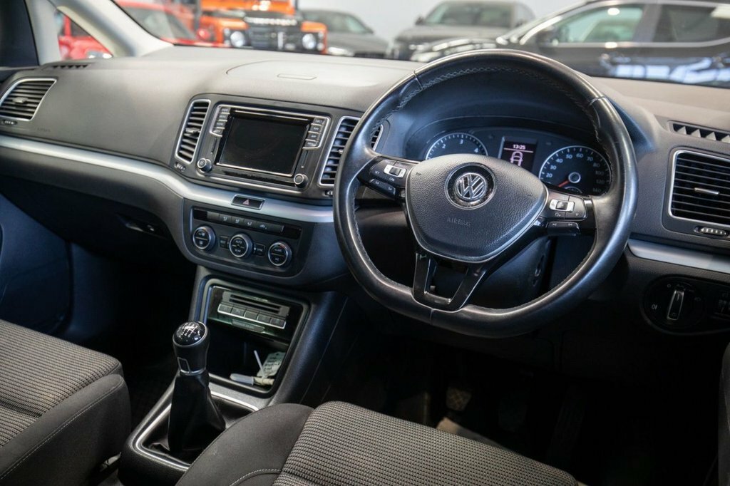 Volkswagen Sharan 2L Se Nav Gold #2
