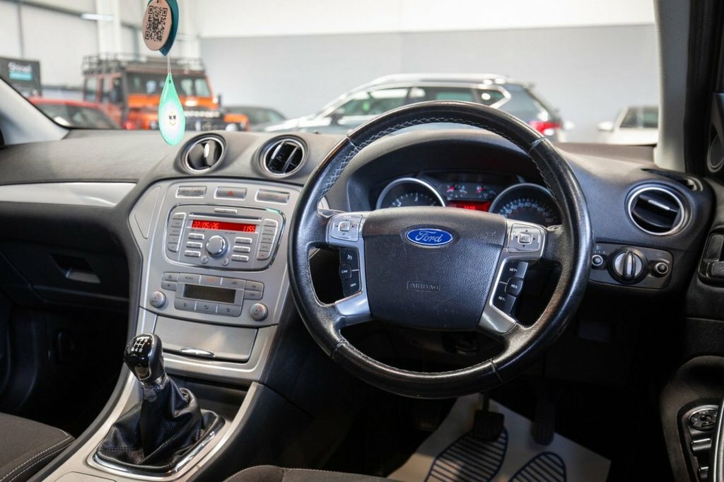 Ford Mondeo 1.8L Zetec Grey