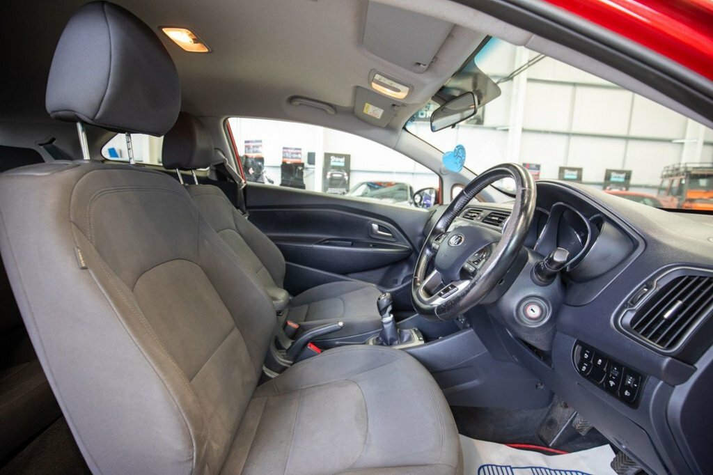 Kia RIO 1.4L 3 KM65EOD Red #2