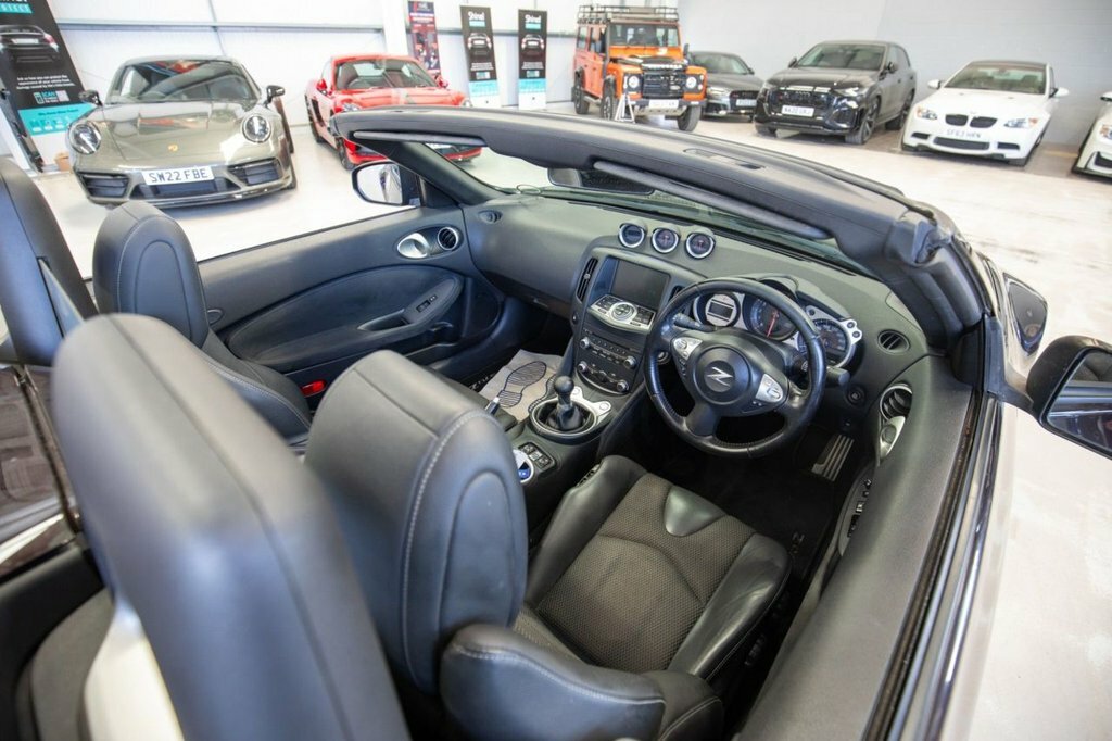 Nissan 370Z 3.7L Gt Black