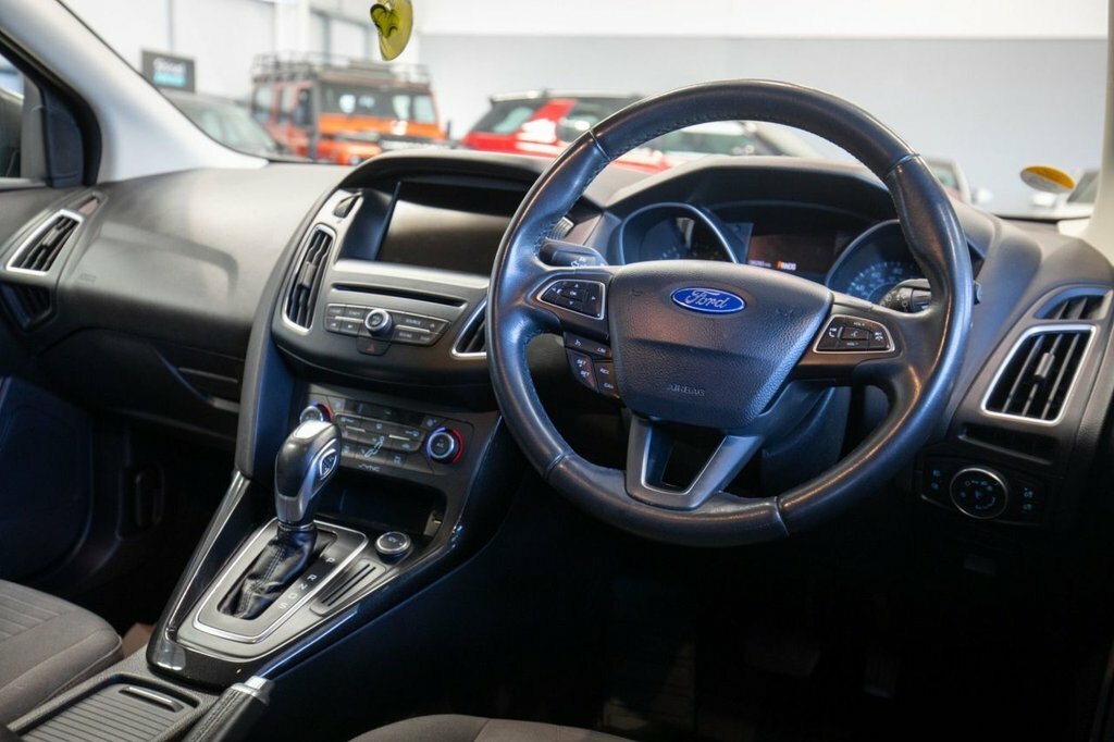 Ford Focus 1.6L Titanium Grey