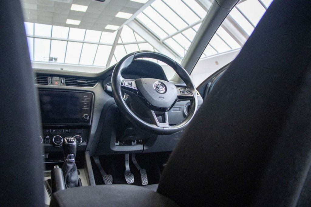 Skoda Octavia 1L Se Grey #2