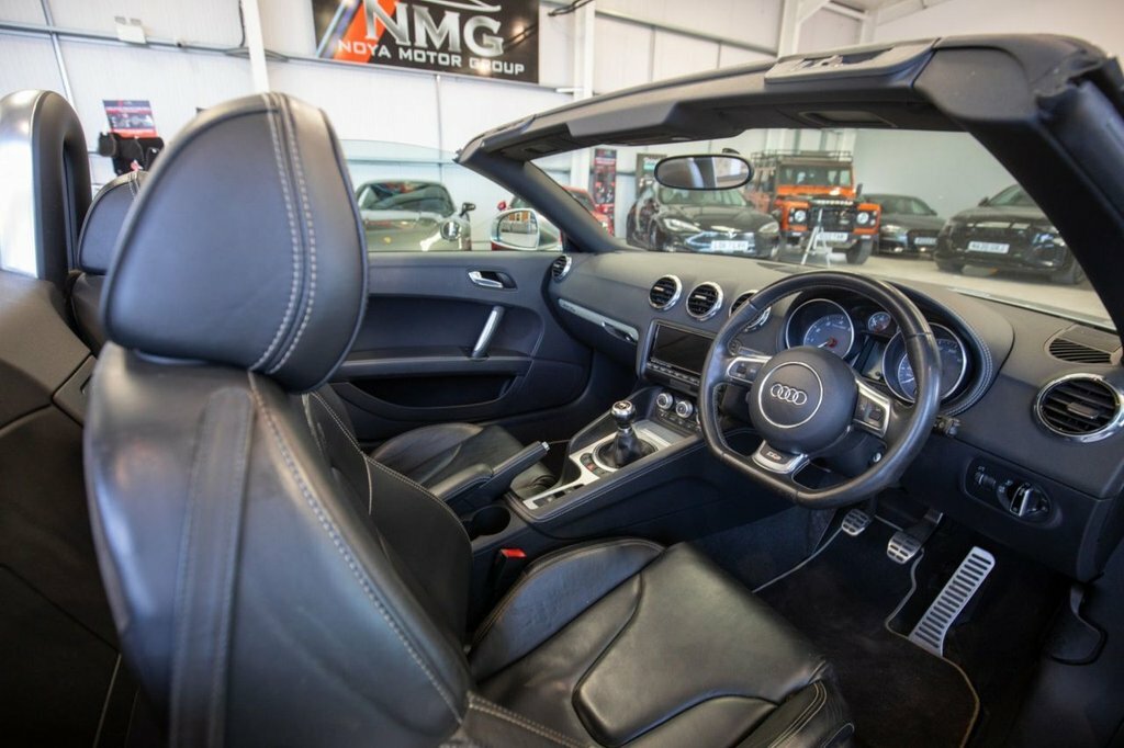 Audi TTS 2L Null Silver