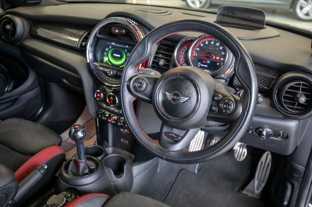 Mini Hatch 2L John Cooper Works Black