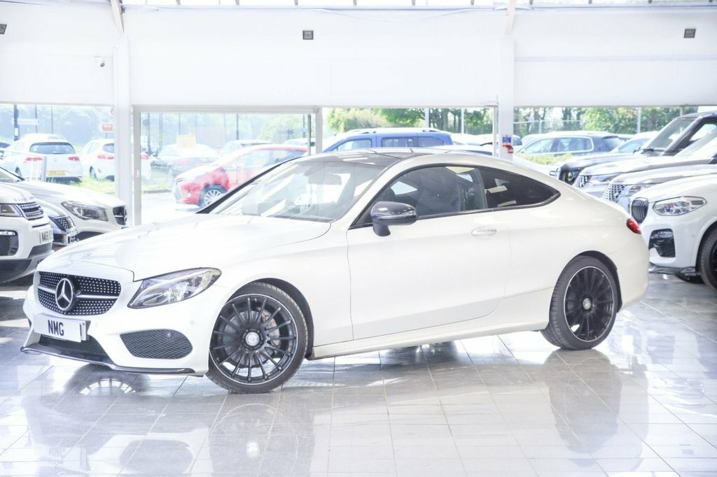 Mercedes-Benz C Class 2.1L Amg Line White