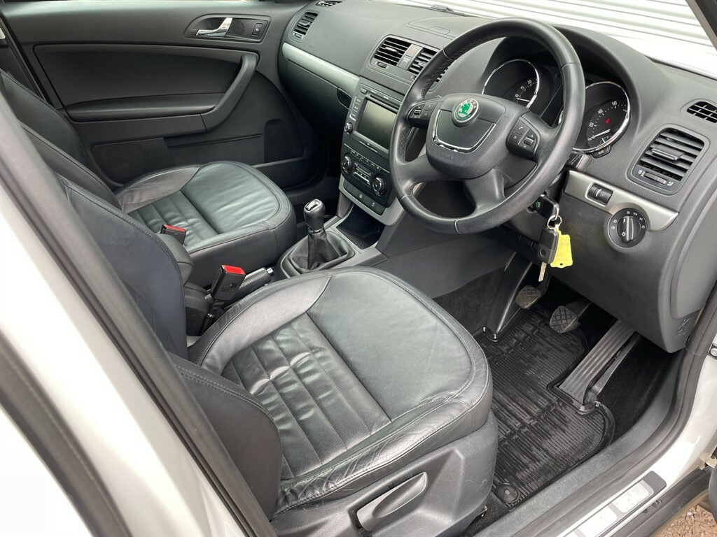 Skoda Yeti Elegance Tdi Cr White #6