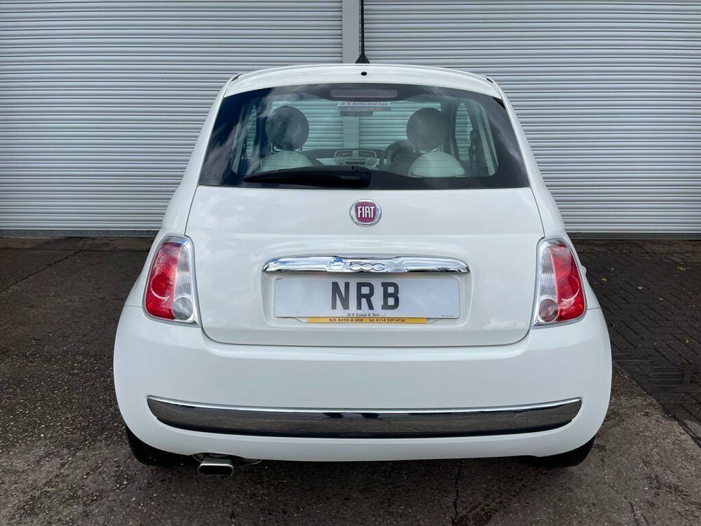 Fiat 500 Lounge White #4
