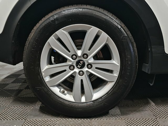 Kia Sportage Crdi 2 Suv FD66ZZP White #6