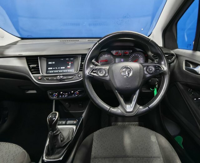 Vauxhall Crossland X Se Suv DC19LDK Grey #2