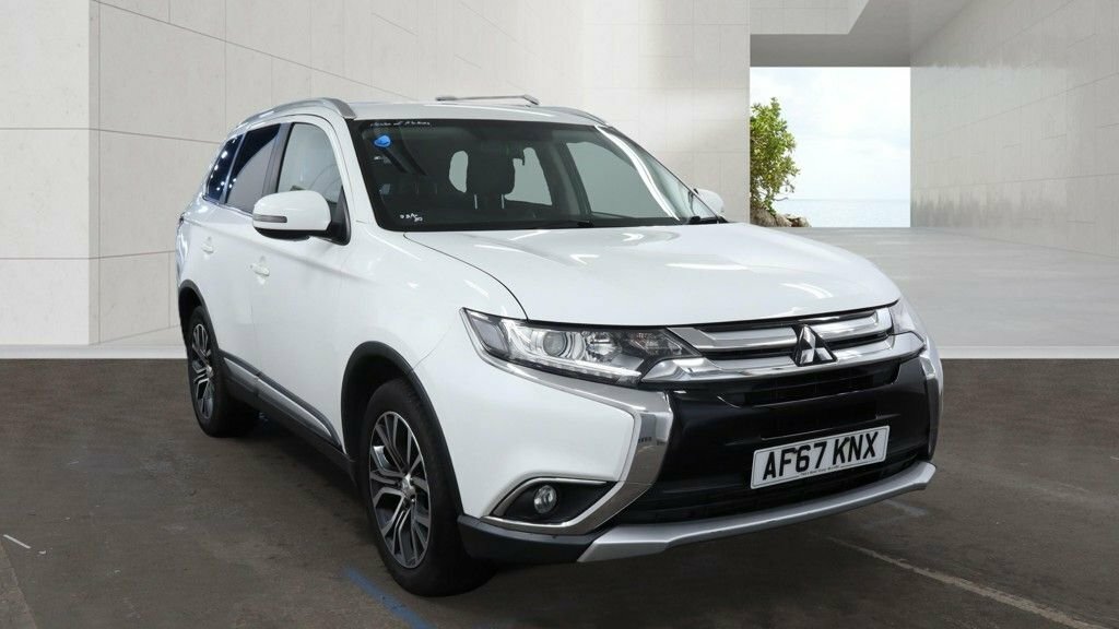 Mitsubishi Outlander 2.2 Di-d 3 Suv 4Wd Euro 6 147 Ps White