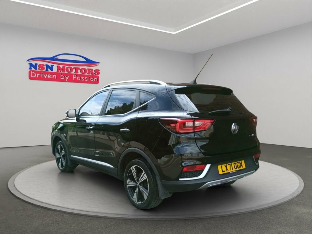 MG ZS 44.5Kwh Exclusive Suv 143 Ps LX71OGN Black #2