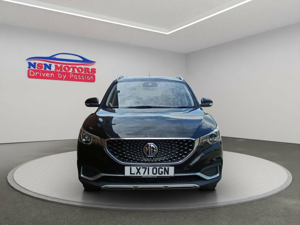 MG ZS 44.5Kwh Exclusive Suv 143 Ps LX71OGN Black #5