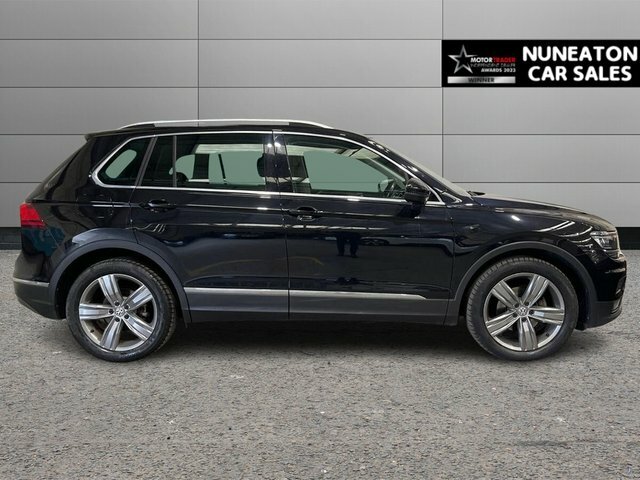 Volkswagen Tiguan 2.0 Tdi Sel Suv Dsg Euro 6 Ss 150 P Black #2