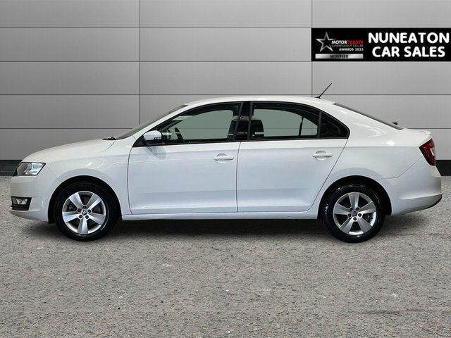 Skoda Rapid 1.4 Tsi Se Hatchback Dsg Euro 6 Ss White #6