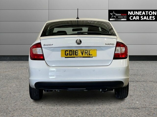 Skoda Rapid 1.4 Tsi Se Hatchback Dsg Euro 6 Ss White #4