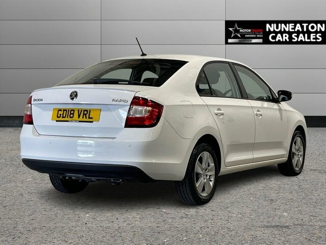 Skoda Rapid 1.4 Tsi Se Hatchback Dsg Euro 6 Ss White #3