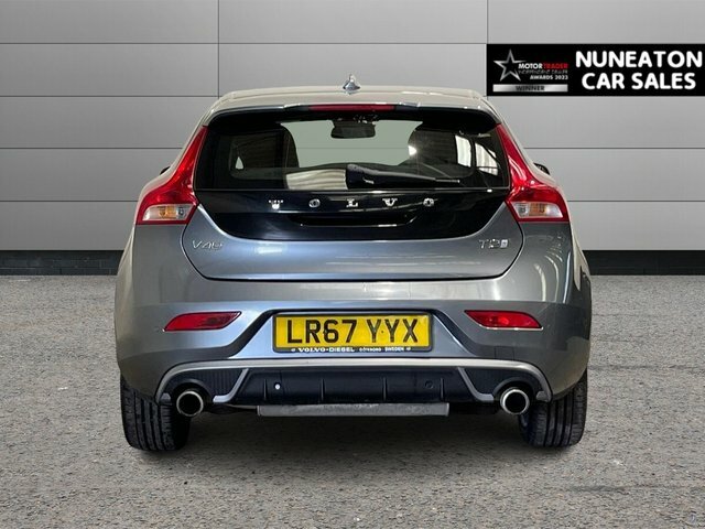 Volvo V40 2.0 T2 R-design Hatchback Euro 6 LR67YYX Grey #4