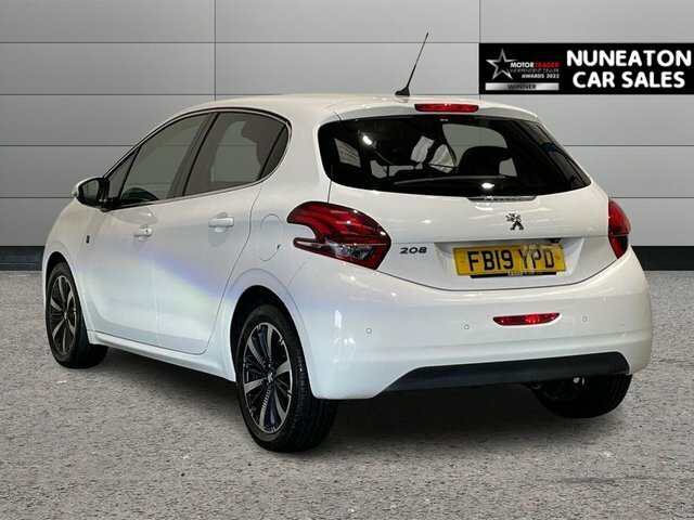 Peugeot 208 1.2 Puretech Tech Edition Hatchback Man FB19YPD White #5