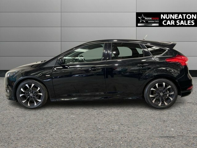 Ford Focus 1.0T Ecoboost St-line Hatchback MW18WXH Black #6