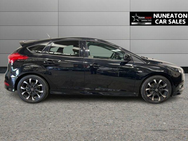 Ford Focus 1.0T Ecoboost St-line Hatchback MW18WXH Black #2