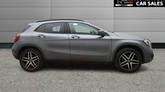 Mercedes-Benz GLA Class 1.6 Gla180 Gpf Urban Edition Suv 7G-dct SP69OGZ Grey #2