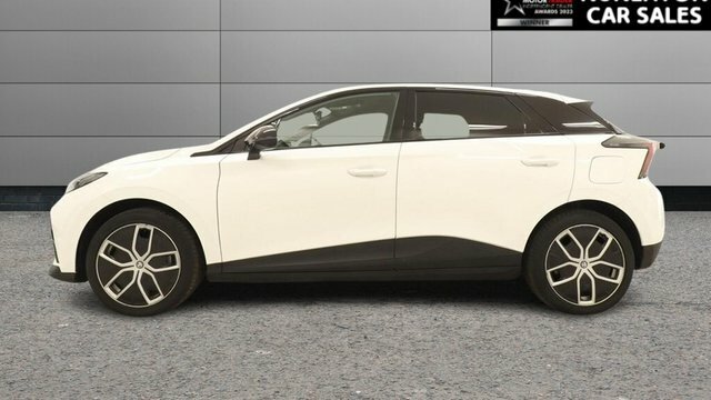 MG MG4 64Kwh Trophy Long Range Hatchback Aut EO24ACZ White #5
