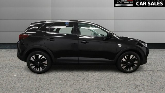 Vauxhall Grandland X 1.2 Turbo Griffin Edition Suv Eu Black #2