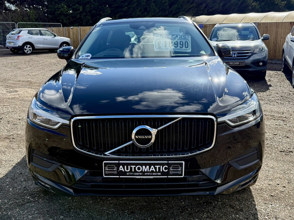 Volvo XC60 2.0 Momentum Pro T5 Awd 2019 FJ19SZP Black #2