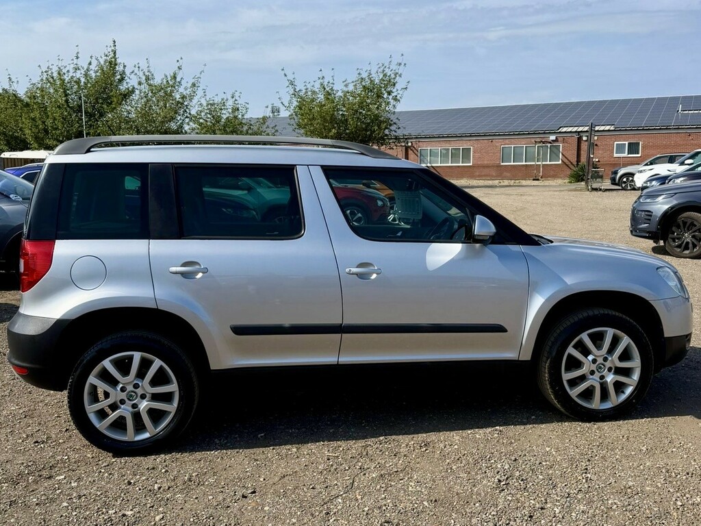 Skoda Yeti 2.0 Tdi Elegance 2013 DG63FSZ Silver #5