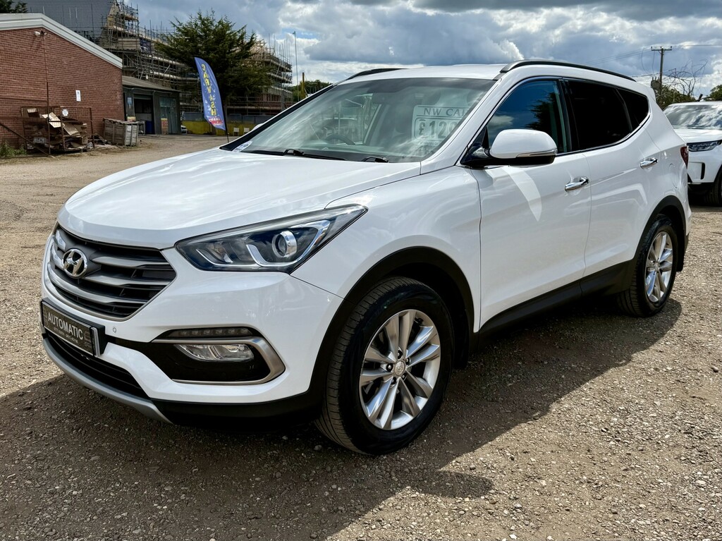 Hyundai Santa Fe 2.2 Santa Fe 7-St 2.2 Prm Bd At My16 2017 White #3