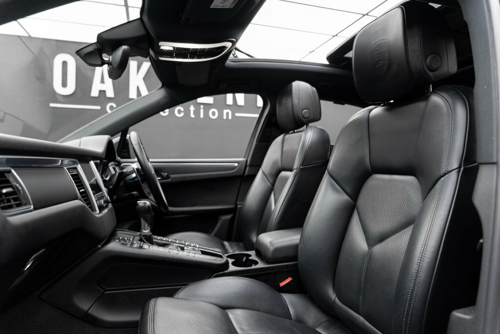 Porsche Macan 2.0T Pdk 4Wd Euro 6 Ss RK67VXO Black #2