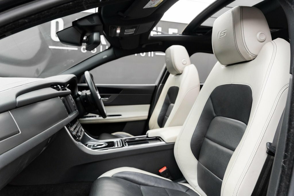 Jaguar XF 3.0D V6 S Euro 6 Ss YC18WHK #2