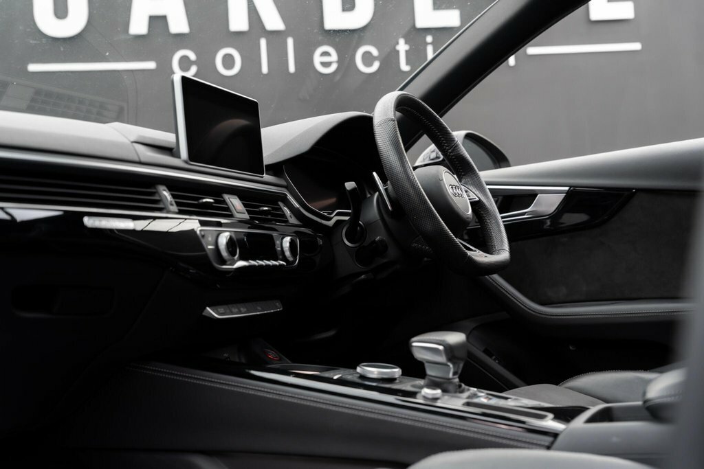 Audi RS4 Avant Sport Edition Black #45
