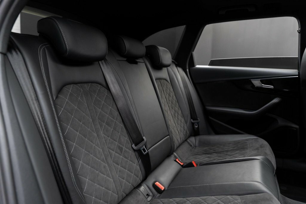 Audi RS4 Avant Sport Edition Black #37