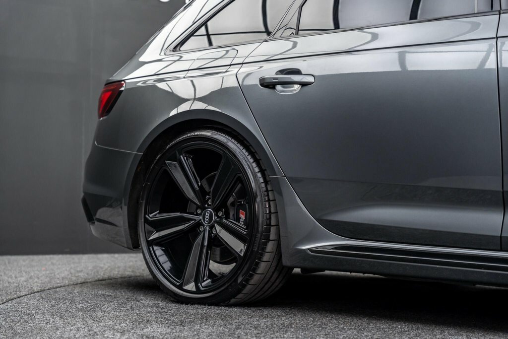 Audi RS4 Avant Sport Edition Black #32