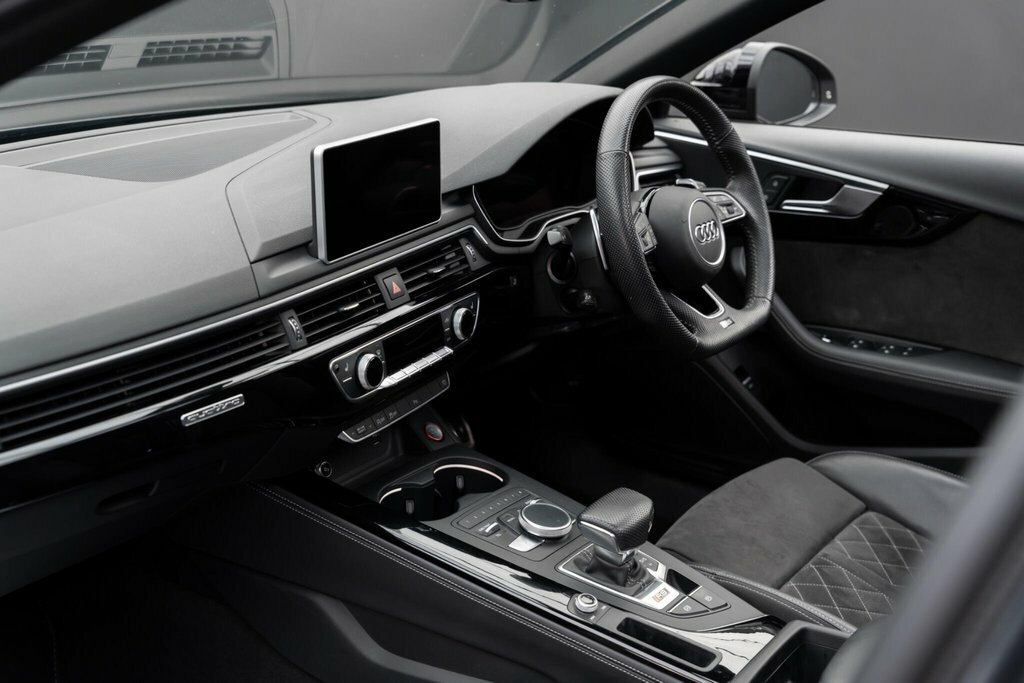Audi RS4 Avant Sport Edition Black #39