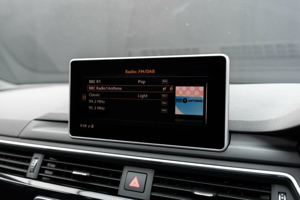 Audi RS4 Avant Sport Edition Black #33